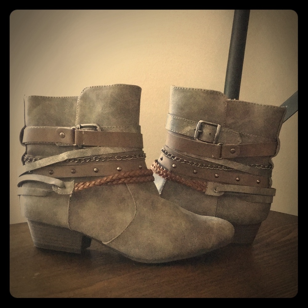 Women’s Booties Never worn